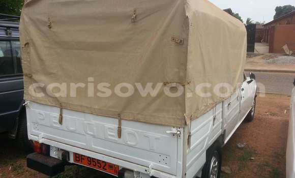 Buy Used Peugeot 605 White Car in Savalou in Benign Buy Used Peugeot 605 White Car in Savalou in Benign