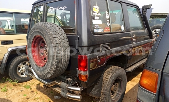Sayi Na hannu Toyota Land Cruiser Azurfa Mota in Cotonou a Benin Sayi Na hannu Toyota Land Cruiser Azurfa Mota in Cotonou a Benin