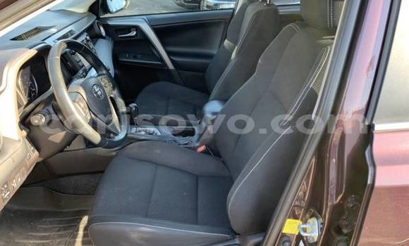 Acheter Import Voiture Toyota RAV4 Marron à Cotonou, Benin Acheter Import Voiture Toyota RAV4 Marron à Cotonou, Benin