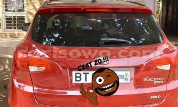 Acheter Occasion Voiture Hyundai Tucson Rouge à Cotonou, Benin Acheter Occasion Voiture Hyundai Tucson Rouge à Cotonou, Benin