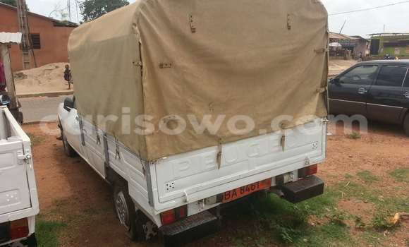Acheter Occasion Voiture Peugeot 605 Blanc à Parakou, Benin Acheter Occasion Voiture Peugeot 605 Blanc à Parakou, Benin