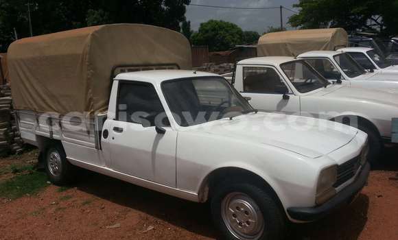 Acheter Occasion Voiture Peugeot 605 Blanc à Parakou, Benin Acheter Occasion Voiture Peugeot 605 Blanc à Parakou, Benin