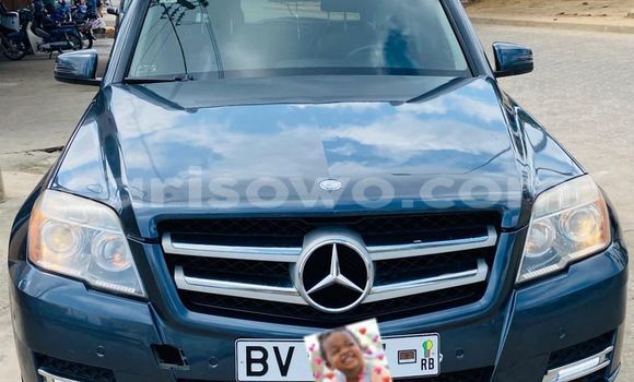 Acheter Occasion Voiture Mercedes-Benz GLK–Class Bleu à Cotonou, Benin Acheter Occasion Voiture Mercedes-Benz GLK–Class Bleu à Cotonou, Benin
