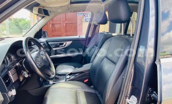 Acheter Occasion Voiture Mercedes-Benz GLK–Class Bleu à Cotonou, Benin Acheter Occasion Voiture Mercedes-Benz GLK–Class Bleu à Cotonou, Benin