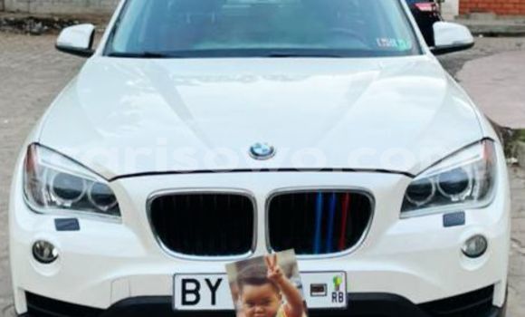 Acheter Occasion Voiture BMW X1 Blanc à Cotonou, Benin