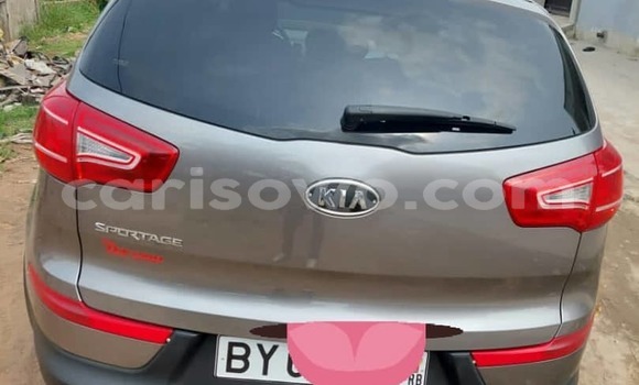 Ra Àlòkù Kia Sportage Silver Ọkọ̀ in Abomey Calavi ni Benin Ra Àlòkù Kia Sportage Silver Ọkọ̀ in Abomey Calavi ni Benin