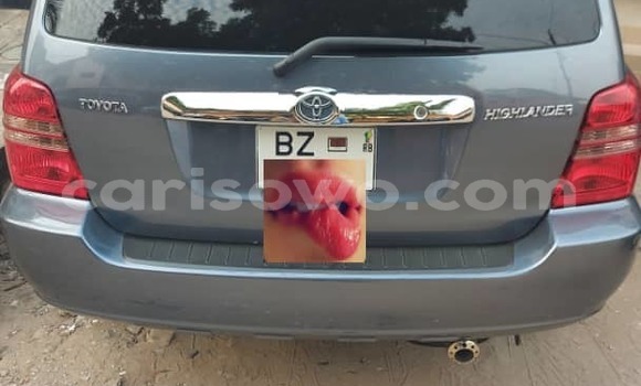 Acheter Occasion Voiture Toyota Highlander Bleu à Cotonou, Benin Acheter Occasion Voiture Toyota Highlander Bleu à Cotonou, Benin