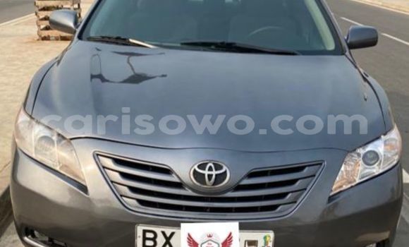 Sayi Na hannu Toyota Camry Azurfa Mota in Cotonou a Benin Sayi Na hannu Toyota Camry Azurfa Mota in Cotonou a Benin