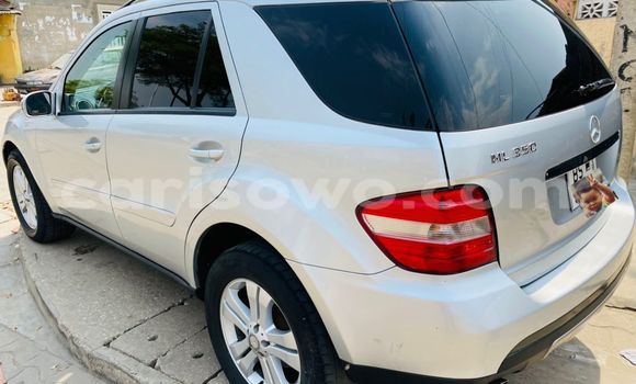 Acheter Occasion Voiture Mercedes-Benz ML–Class Gris à Cotonou, Benin