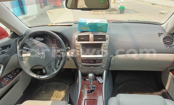 Sayi Na hannu Lexus IS 300 Red Mota in Cotonou a Benin Sayi Na hannu Lexus IS 300 Red Mota in Cotonou a Benin