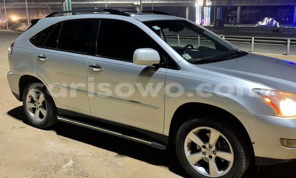 Ra Àlòkù Lexus RX 330 Silver Ọkọ̀ in Abomey Calavi ni Benin