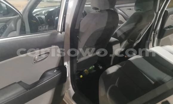 Ra Àlòkù Hyundai Elantra funfun Ọkọ̀ in Abomey Calavi ni Benin Ra Àlòkù Hyundai Elantra funfun Ọkọ̀ in Abomey Calavi ni Benin