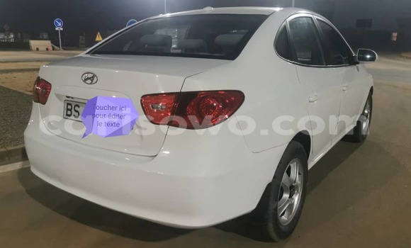 Ra Àlòkù Hyundai Elantra funfun Ọkọ̀ in Abomey Calavi ni Benin Ra Àlòkù Hyundai Elantra funfun Ọkọ̀ in Abomey Calavi ni Benin