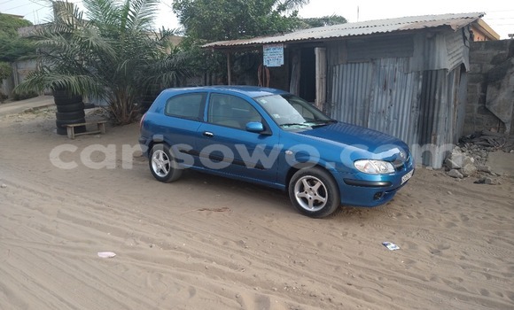 Ra Àlòkù Nissan Almera Blue Ọkọ̀ in Cotonou ni Benin
