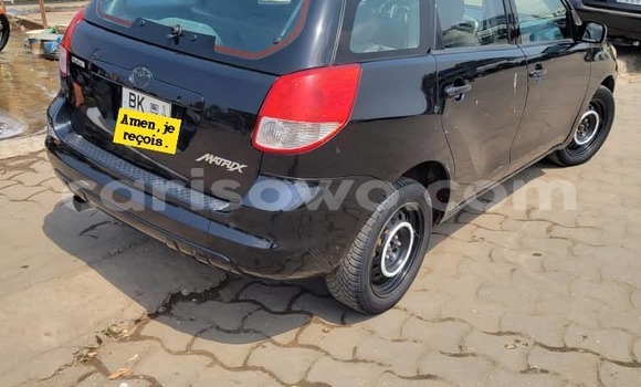 Ra Àlòkù Toyota Matrix Blue Ọkọ̀ in Cotonou ni Benin