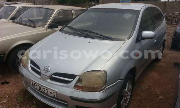 Sayi Na hannu Nissan Almera Azurfa Mota in Parakou a Benin Sayi Na hannu Nissan Almera Azurfa Mota in Parakou a Benin