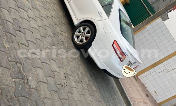 Ra Àlòkù Toyota Camry funfun Ọkọ̀ in Cotonou ni Benin Ra Àlòkù Toyota Camry funfun Ọkọ̀ in Cotonou ni Benin