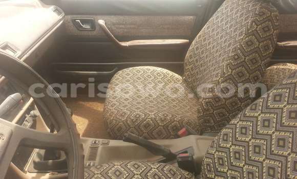 Acheter Occasion Voiture Peugeot 605 Marron à Savalou, Benin Acheter Occasion Voiture Peugeot 605 Marron à Savalou, Benin