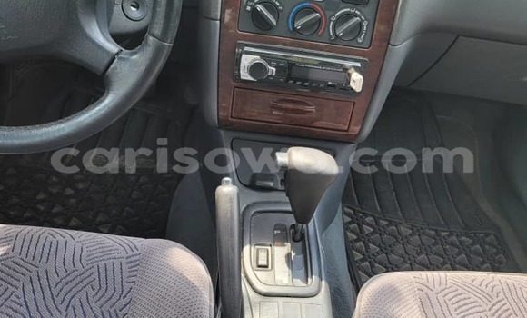 Ra Àlòkù Toyota Avensis Blue Ọkọ̀ in Abomey Calavi ni Benin Ra Àlòkù Toyota Avensis Blue Ọkọ̀ in Abomey Calavi ni Benin