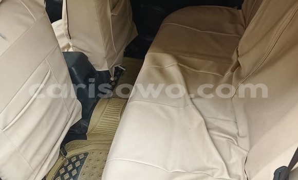 Ra Àlòkù Toyota Matrix Blue Ọkọ̀ in Cotonou ni Benin Ra Àlòkù Toyota Matrix Blue Ọkọ̀ in Cotonou ni Benin