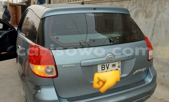 Ra Àlòkù Toyota Matrix Blue Ọkọ̀ in Cotonou ni Benin Ra Àlòkù Toyota Matrix Blue Ọkọ̀ in Cotonou ni Benin