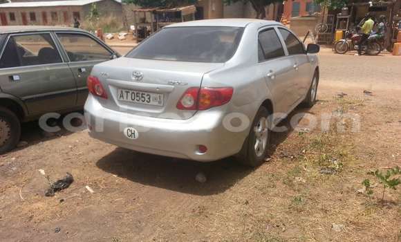 Sayi Na hannu Toyota Corolla Azurfa Mota in Savalou a Benin Sayi Na hannu Toyota Corolla Azurfa Mota in Savalou a Benin