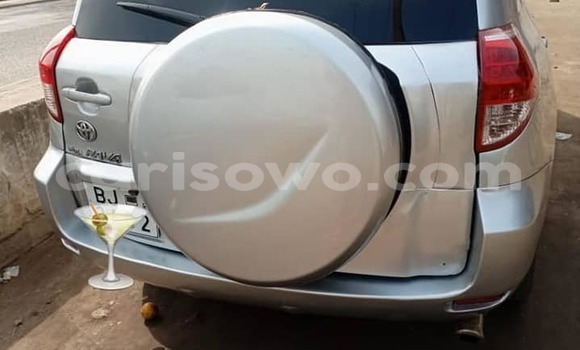 Acheter Occasion Voiture Toyota RAV4 Gris à Cotonou, Benin Acheter Occasion Voiture Toyota RAV4 Gris à Cotonou, Benin