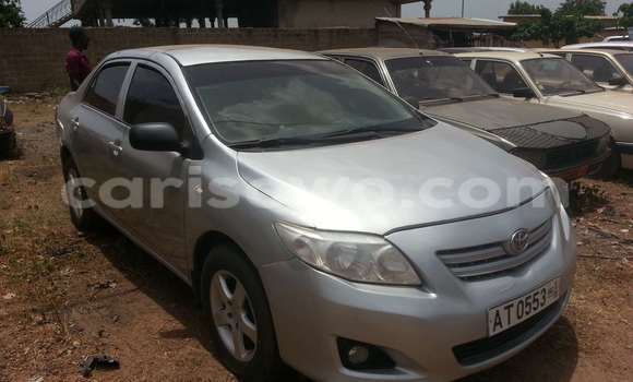 Sayi Na hannu Toyota Corolla Azurfa Mota in Savalou a Benin Sayi Na hannu Toyota Corolla Azurfa Mota in Savalou a Benin