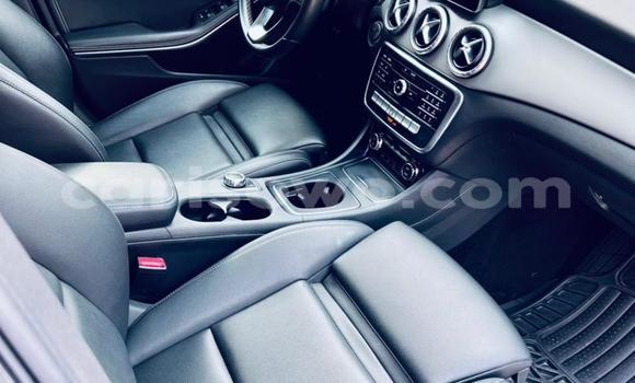 Sayi Na hannu Mercedes Viano Black Mota in Cotonou a Benin Sayi Na hannu Mercedes Viano Black Mota in Cotonou a Benin