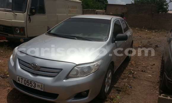 Sayi Na hannu Toyota Corolla Azurfa Mota in Savalou a Benin Sayi Na hannu Toyota Corolla Azurfa Mota in Savalou a Benin