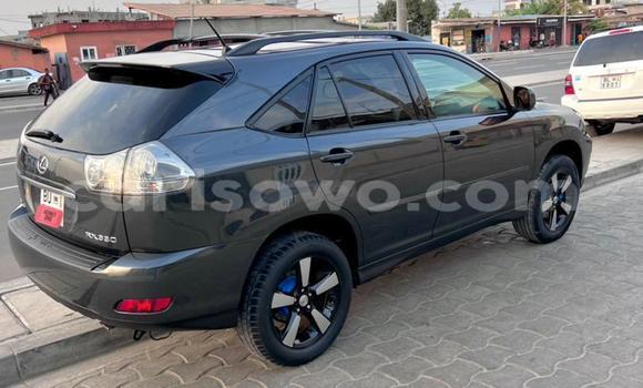 Sayi Na hannu Lexus RX 330 Black Mota in Cotonou a Benin Sayi Na hannu Lexus RX 330 Black Mota in Cotonou a Benin