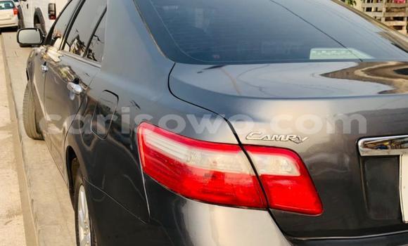 Sayi Na hannu Toyota Camry Azurfa Mota in Cotonou a Benin Sayi Na hannu Toyota Camry Azurfa Mota in Cotonou a Benin