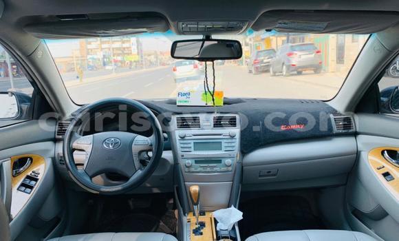 Sayi Na hannu Toyota Camry Azurfa Mota in Cotonou a Benin Sayi Na hannu Toyota Camry Azurfa Mota in Cotonou a Benin