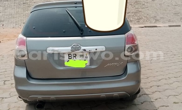 Sayi Na hannu Toyota Matrix Azurfa Mota in Abomey Calavi a Benin Sayi Na hannu Toyota Matrix Azurfa Mota in Abomey Calavi a Benin