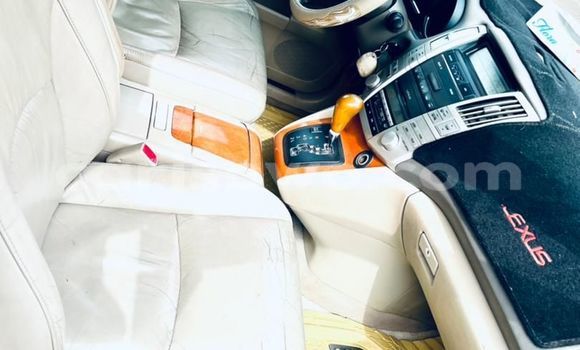 Buy Used Lexus RX 330 Silver Car in Abomey Calavi in Benign Buy Used Lexus RX 330 Silver Car in Abomey Calavi in Benign