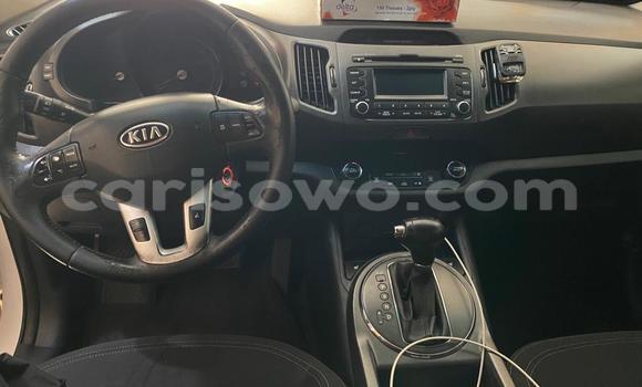 Ra Àlòkù Kia Sportage funfun Ọkọ̀ in Cotonou ni Benin Ra Àlòkù Kia Sportage funfun Ọkọ̀ in Cotonou ni Benin