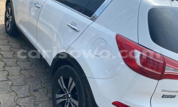 Ra Àlòkù Kia Sportage funfun Ọkọ̀ in Cotonou ni Benin Ra Àlòkù Kia Sportage funfun Ọkọ̀ in Cotonou ni Benin