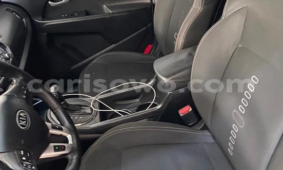 Ra Àlòkù Kia Sportage funfun Ọkọ̀ in Cotonou ni Benin Ra Àlòkù Kia Sportage funfun Ọkọ̀ in Cotonou ni Benin