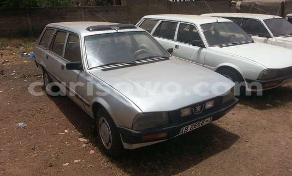 Sayi Na hannu Peugeot 605 Brown Mota in Parakou a Benin Sayi Na hannu Peugeot 605 Brown Mota in Parakou a Benin