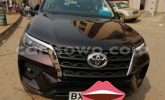 Sayi Na hannu Toyota Fortuner Black Mota in Cotonou a Benin