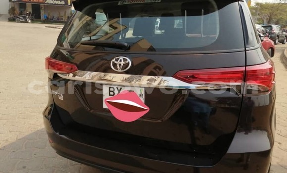 Sayi Na hannu Toyota Fortuner Black Mota in Cotonou a Benin Sayi Na hannu Toyota Fortuner Black Mota in Cotonou a Benin