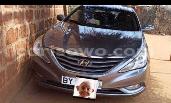 Acheter Occasion Voiture Hyundai Sonata Gris à Abomey Calavi, Benin Acheter Occasion Voiture Hyundai Sonata Gris à Abomey Calavi, Benin