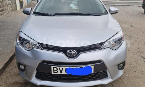 Sayi Na hannu Toyota Corolla Azurfa Mota in Abomey Calavi a Benin