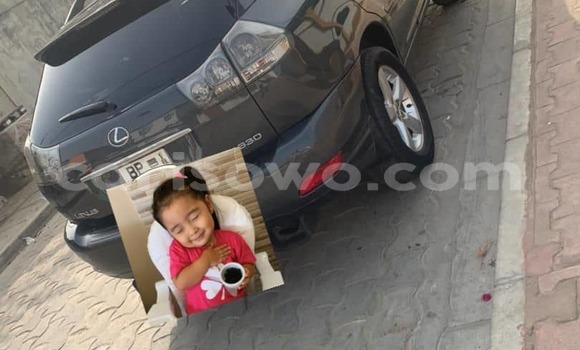 Ra Àlòkù Lexus RX 330 Black Ọkọ̀ in Cotonou ni Benin