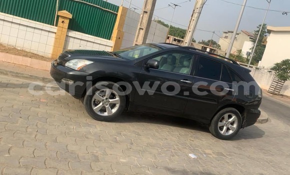 Sayi Na hannu Lexus RX 330 Black Mota in Cotonou a Benin Sayi Na hannu Lexus RX 330 Black Mota in Cotonou a Benin
