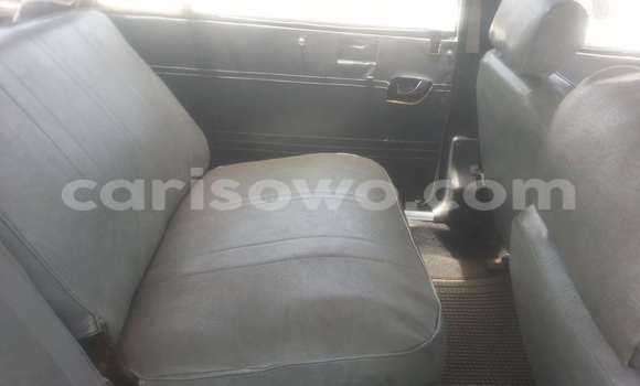 Ra Àlòkù Peugeot 605 funfun Ọkọ̀ in Savalou ni Benin Ra Àlòkù Peugeot 605 funfun Ọkọ̀ in Savalou ni Benin