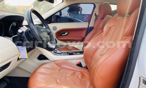 Acheter Occasion Voiture Land Rover Range Rover Evoque Blanc à Cotonou, Benin Acheter Occasion Voiture Land Rover Range Rover Evoque Blanc à Cotonou, Benin