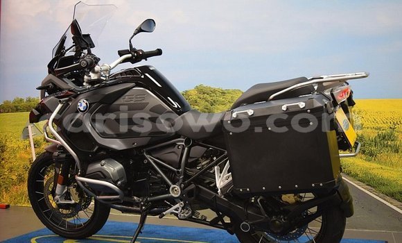 Sayi Na hannu BMW GS Sauran Motsi in Import - Dubai a Benin Sayi Na hannu BMW GS Sauran Motsi in Import - Dubai a Benin