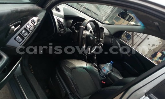 Sayi Na hannu Hyundai Tucson Azurfa Mota in Cotonou a Benin Sayi Na hannu Hyundai Tucson Azurfa Mota in Cotonou a Benin