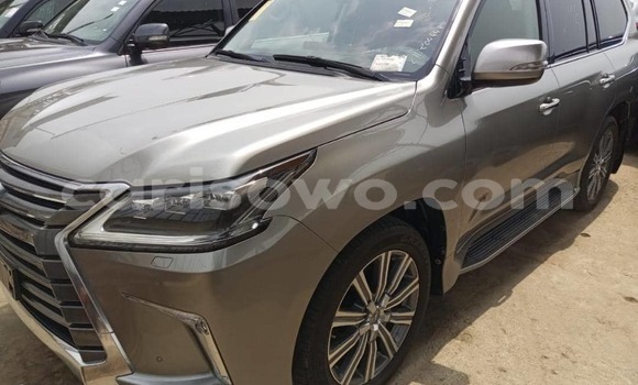 Sayi Imported Lexus LX 570 Sauran Mota in Cotonou a Benin